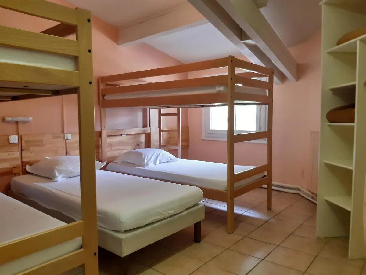 Отель L'Auberge De Гаварни